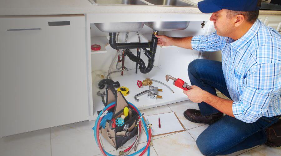 Professional expert plumbing services in Davenport, IA